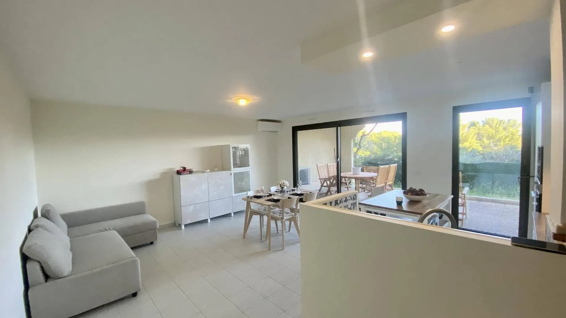 Apartment Nice Ouest- 2P Au Calme, Piscine, Ac
